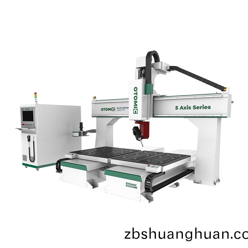 雙(shuang)檯麵小型五軸加工中心