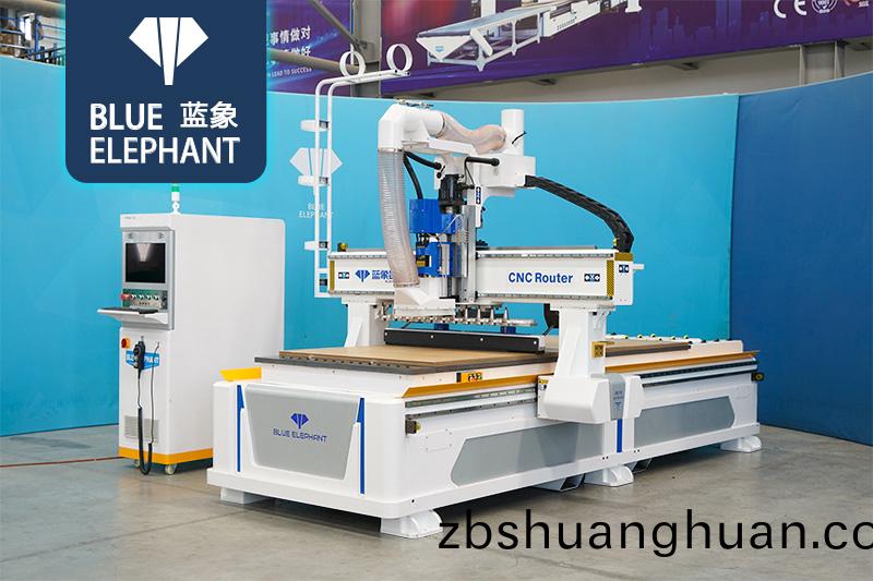 直排換刀加工中心