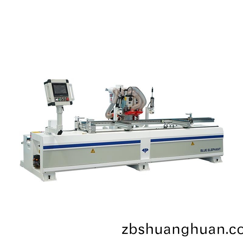 多功能鎖孔(kong)機