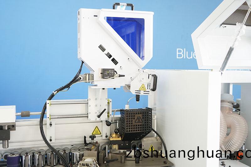 全(quan)自(zi)動封邊機