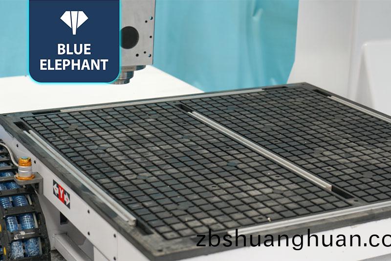 五軸加(jia)工中心