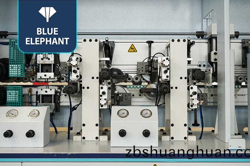 全自(zi)動封邊機