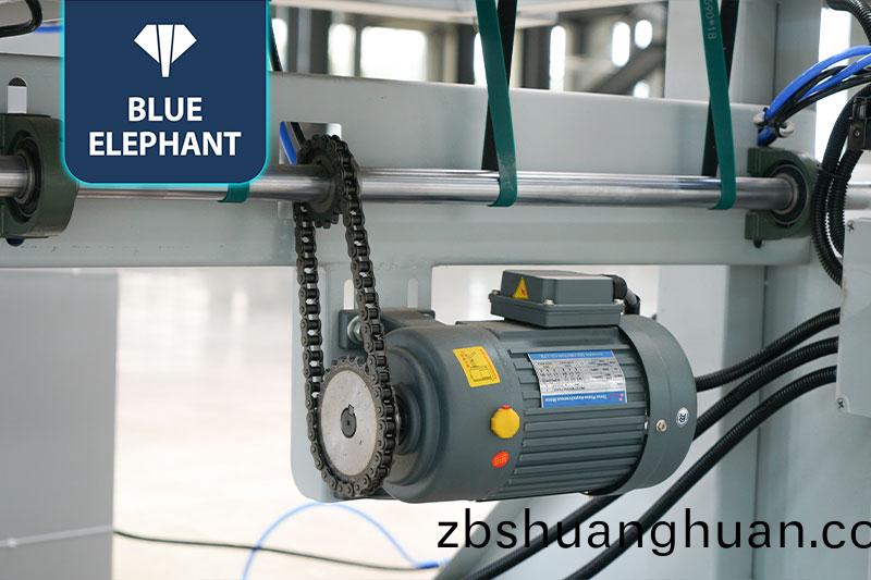 木門四邊(bian)鋸設(she)備(bei)零部件2