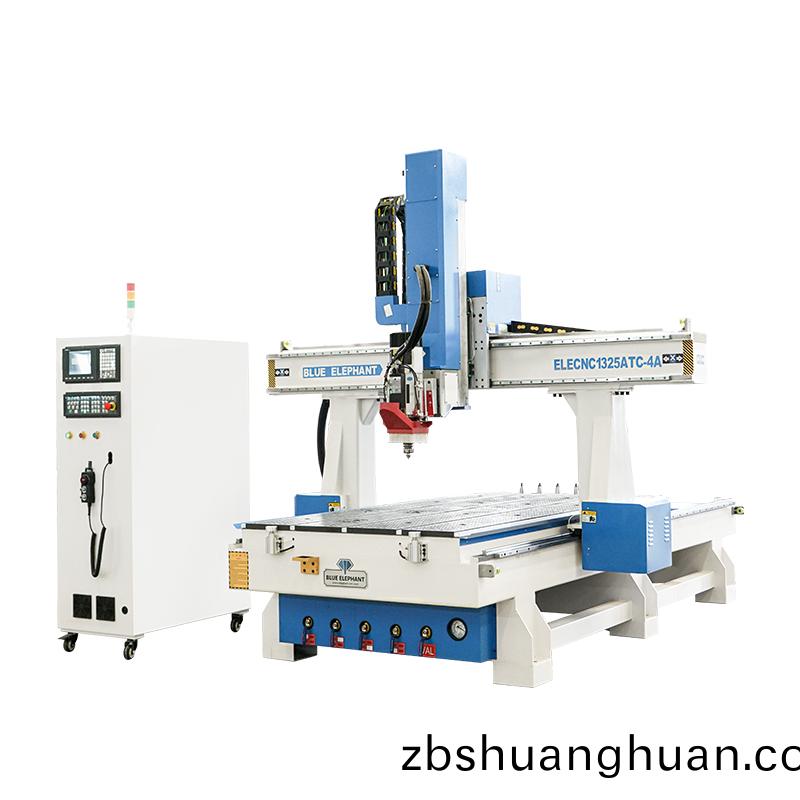 四軸(zhou)門(men)牆櫃一體(ti)機(jī)