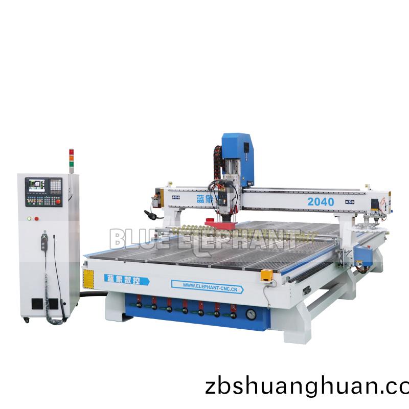 2040圓盤(pan)自動換刀(dao)開料機