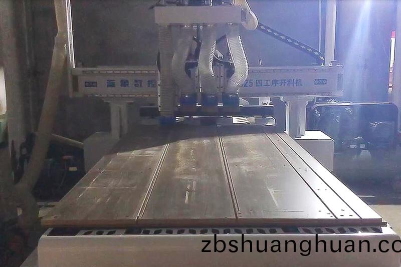 四工序(xu)開料機