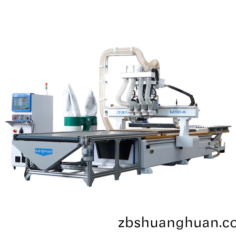 四工序(xu)開料機(jī)帶自動上下料平檯