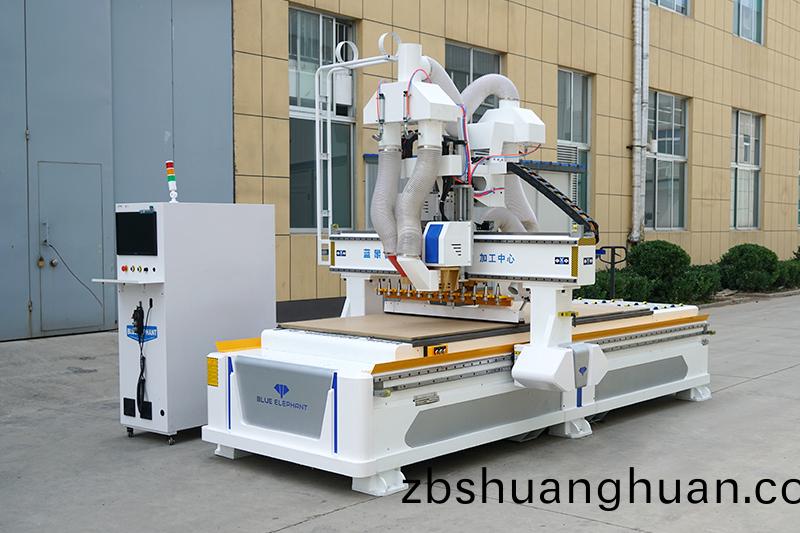 無孔工(gong)藝開(kai)料機