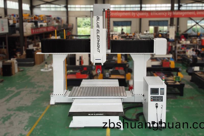 五軸加工(gong)中心(xin)