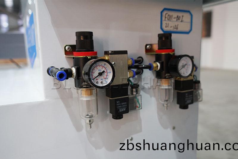 疊臂封邊(bian)機(jī)