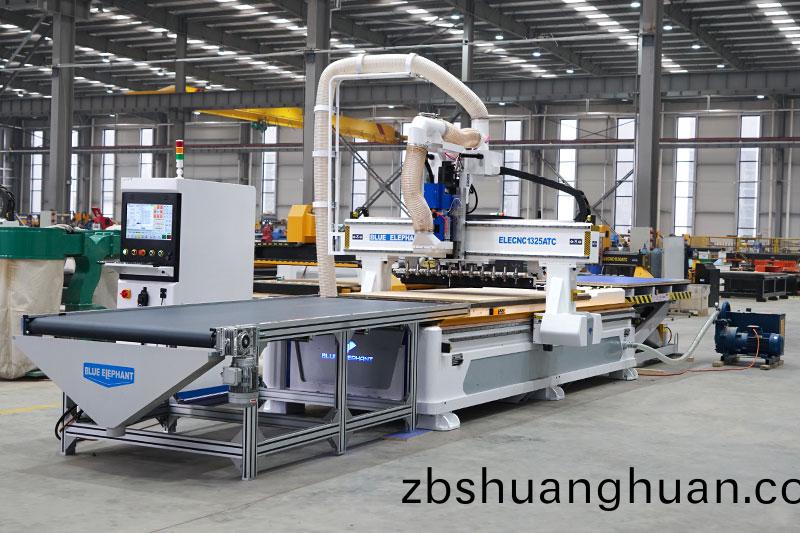 數(shù)控開(kāi)料機(jī)