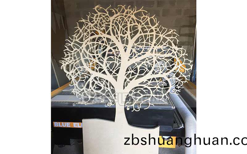 數(shù)(shu)控開料機(jī)樣品