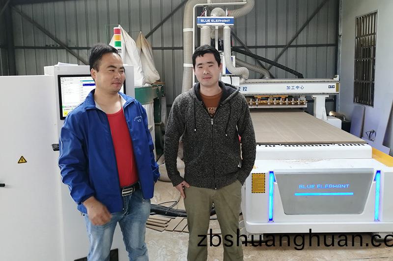 安幑淮南XX闆(ban)式傢具廠訂購隱形(xing)闆式傢(jia)具生産線(xian)